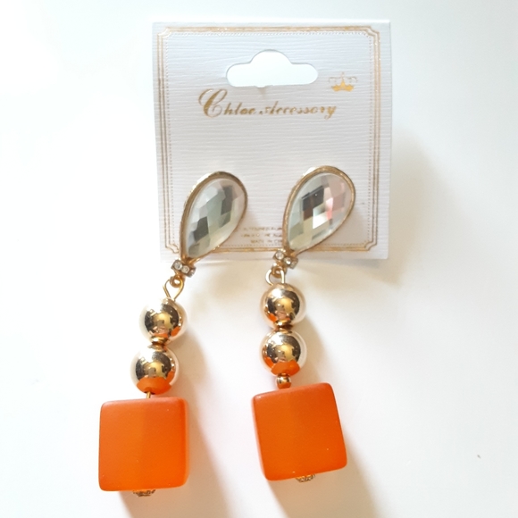 Chloe Accessory Orange Box Dangle Earrings - Picture 3 of 6